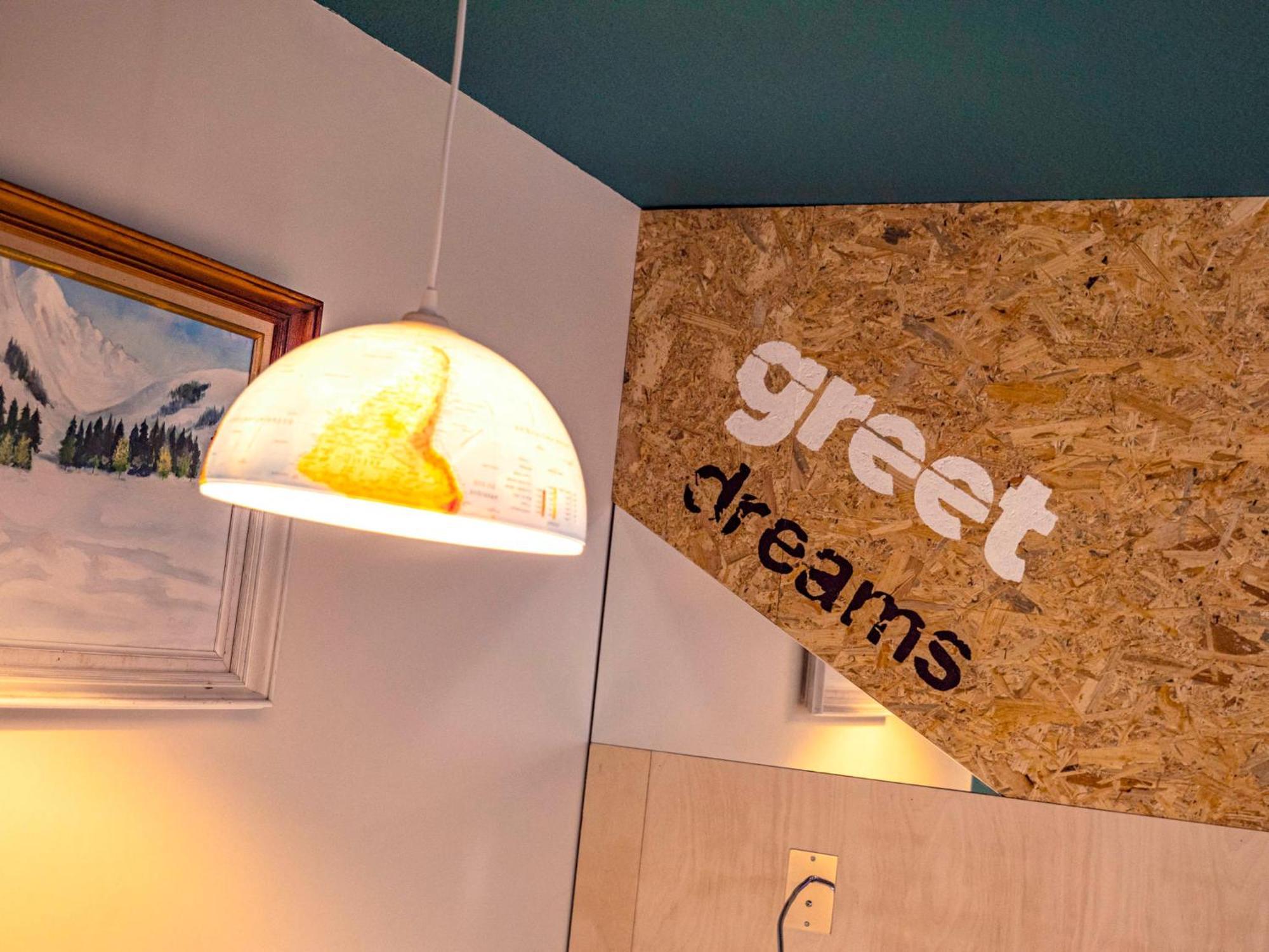 Greet Hotel Marseille Provence Aeroport Витроль Экстерьер фото